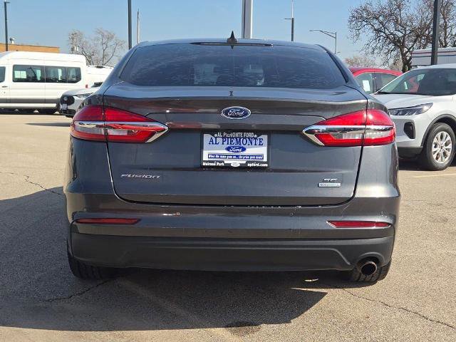 Certified 2020 Ford Fusion SE image 2