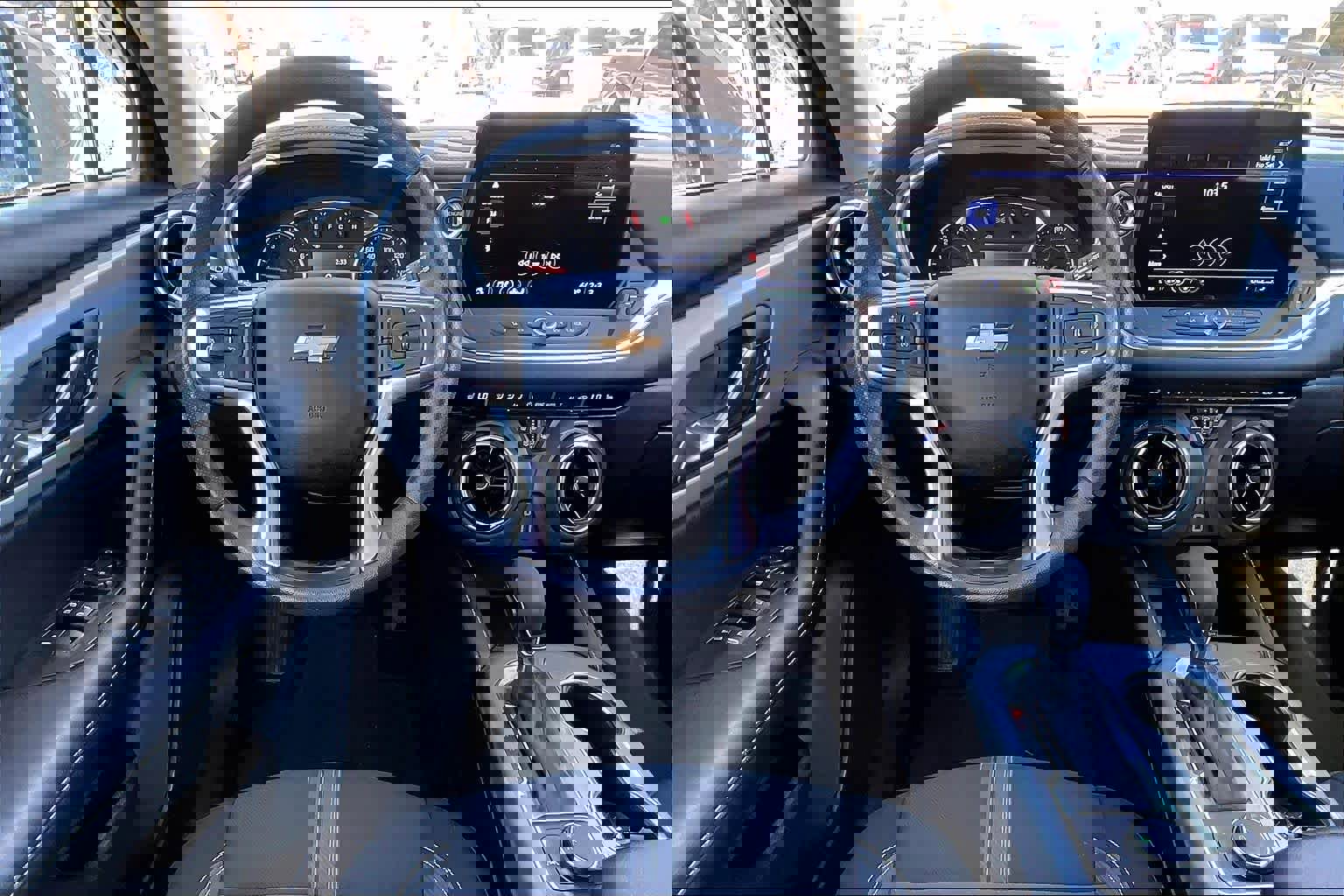 Used 2025 Chevrolet Blazer LT image 8