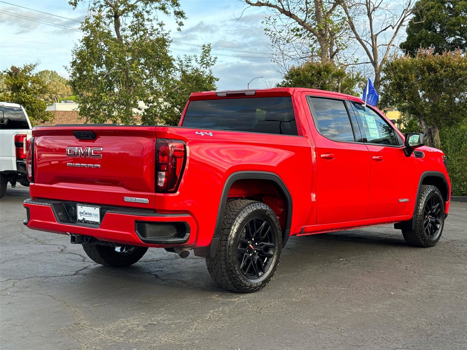 Used 2023 GMC Sierra 1500 Elevation AWD/4WD image 14