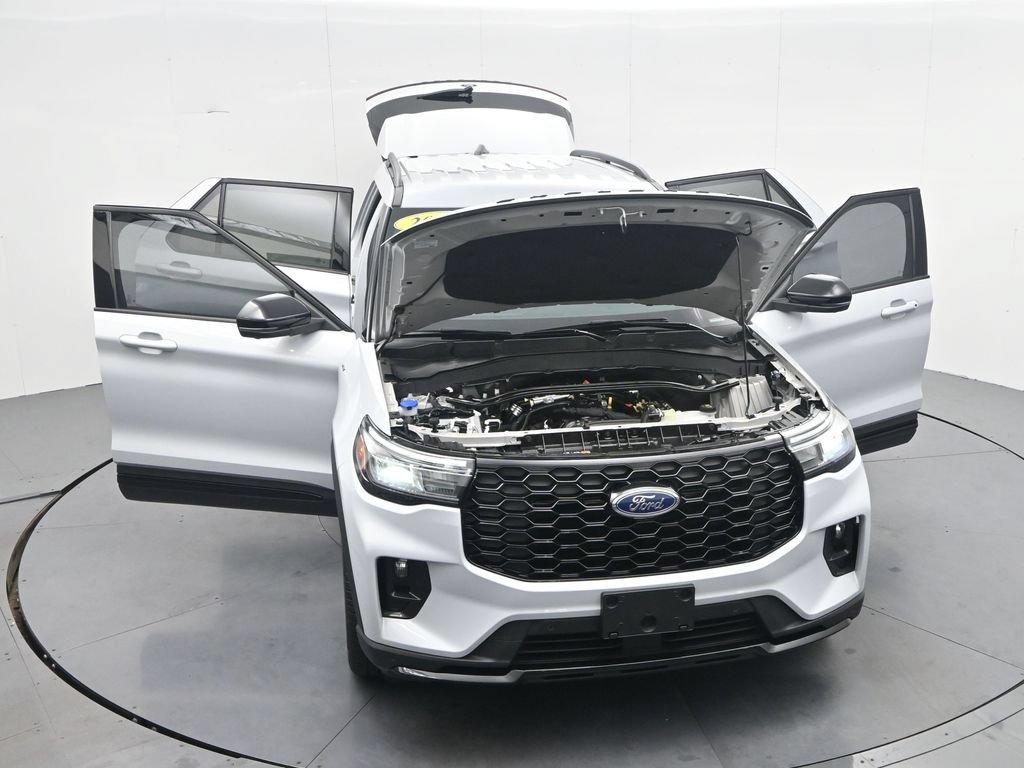 Certified 2026 Ford Explorer ST-Line w/ ST-Line Street Pack RWD image 39