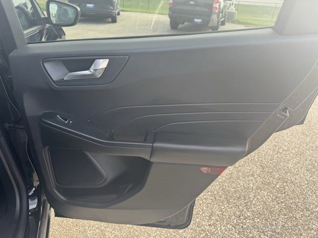 Certified 2022 Ford Escape SEL image 32