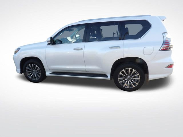 Used 2023 Lexus GX 460 Luxury w/ Accessory Package image 8