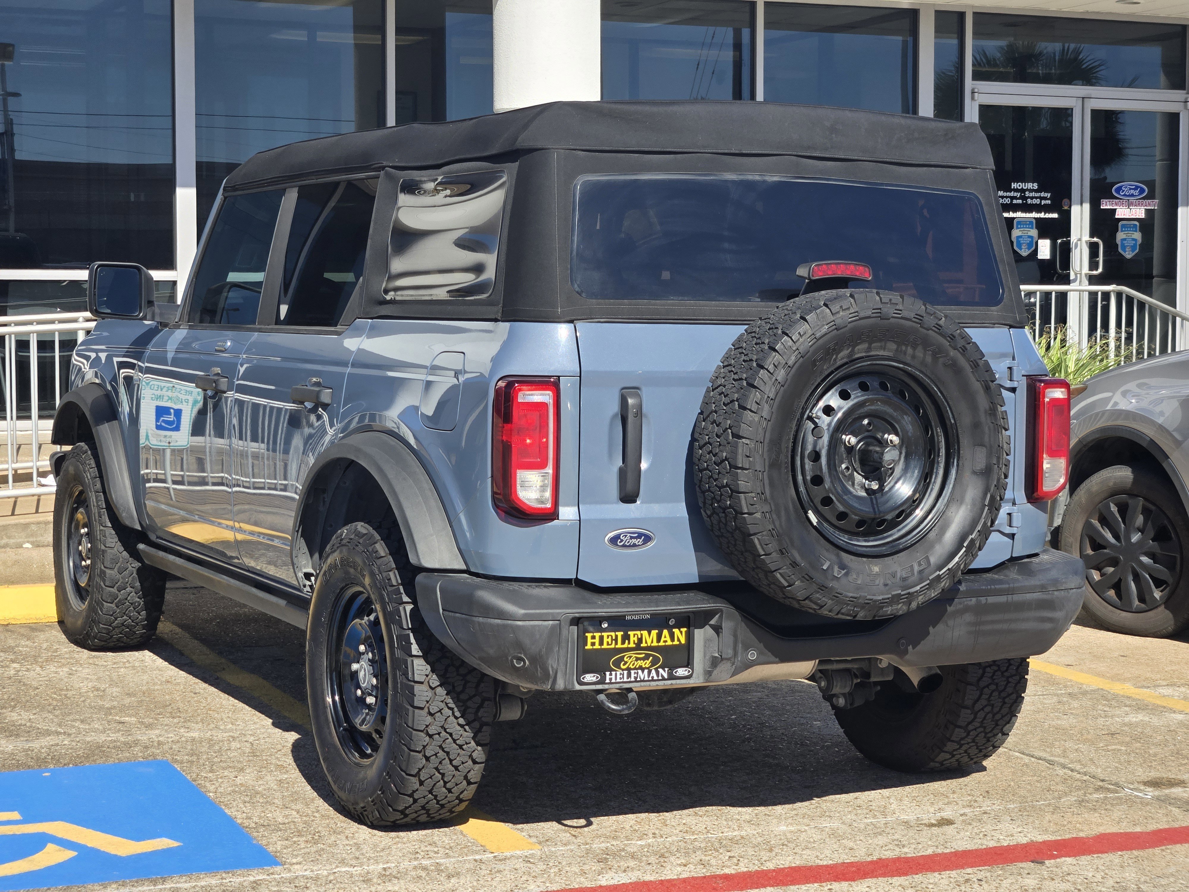 Certified 2023 Ford Bronco Black Diamond image 2
