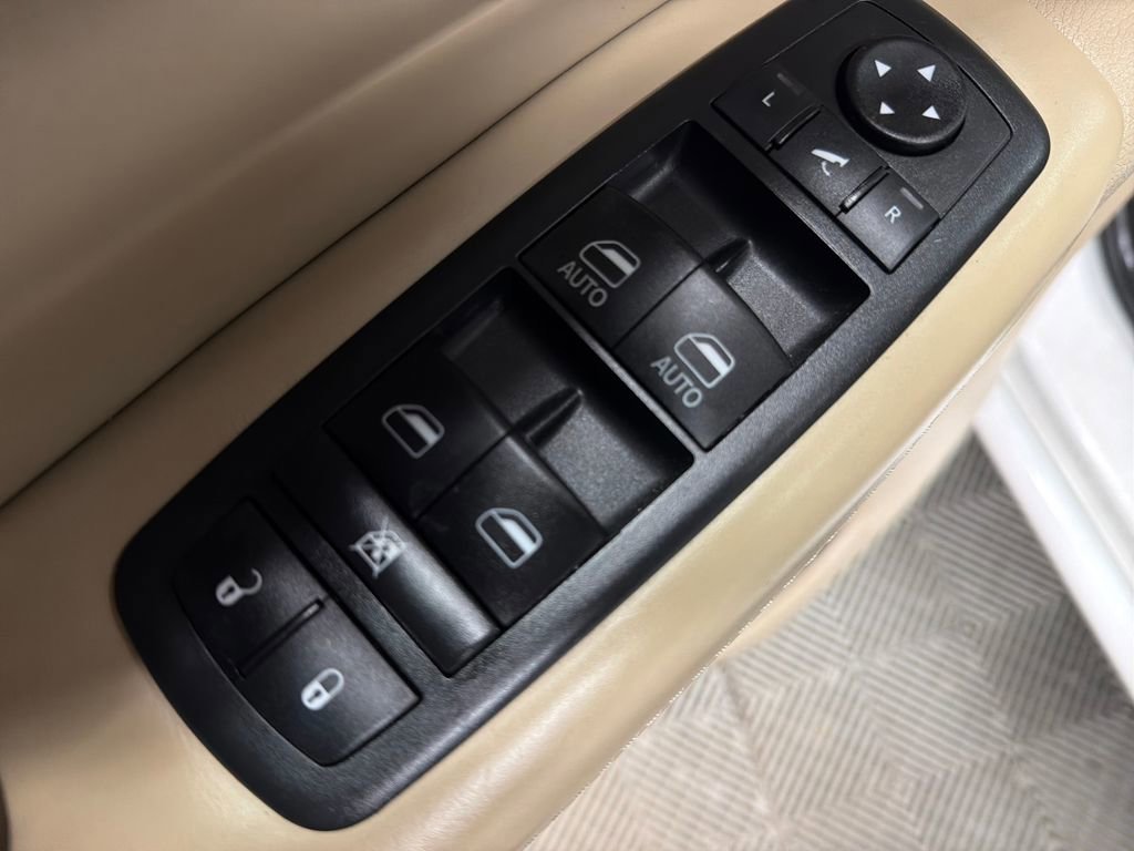 Used 2021 Jeep Grand Cherokee Overland image 18