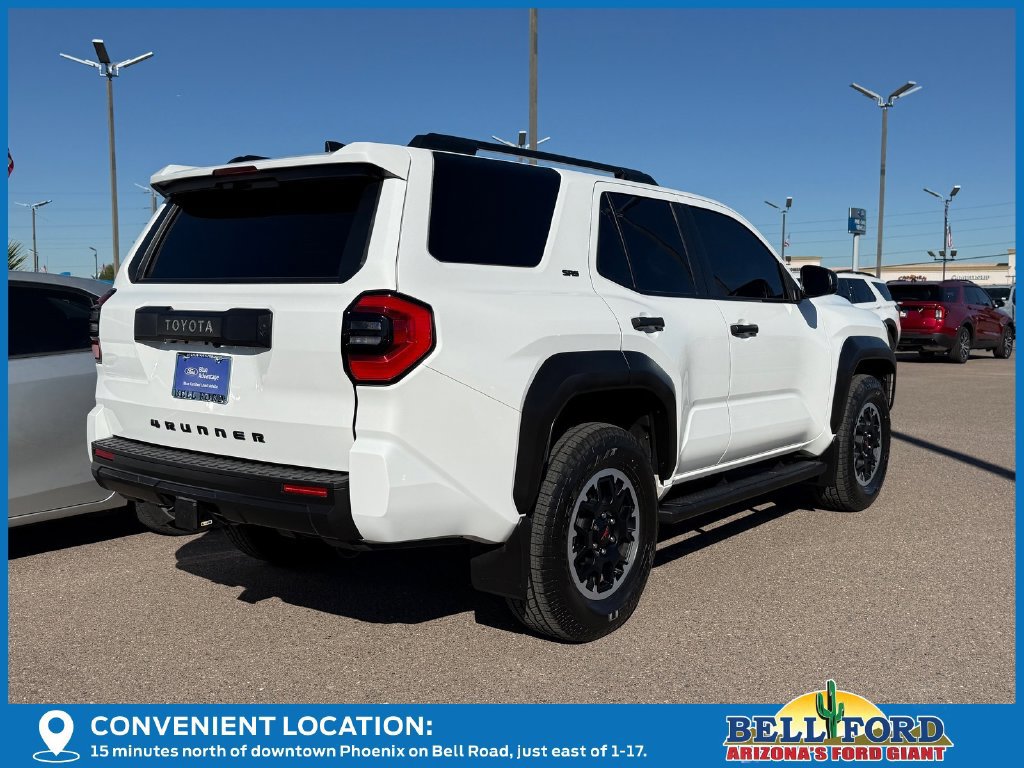 Used 2025 Toyota 4Runner SR5 AWD/4WD image 4