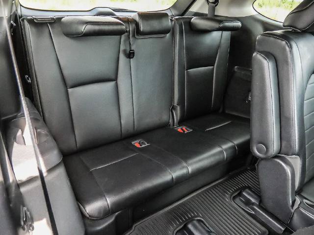 Used 2021 Toyota Highlander XLE AWD/4WD image 27
