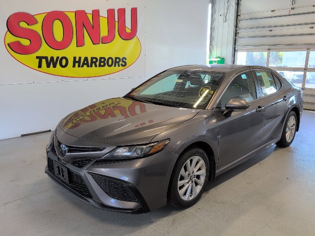 Used 2024 Toyota Camry SE FWD image 1