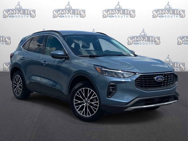 Certified 2025 Ford Escape SE