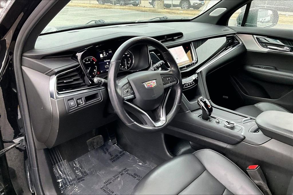 Used 2021 Cadillac XT6 Premium Luxury image 13