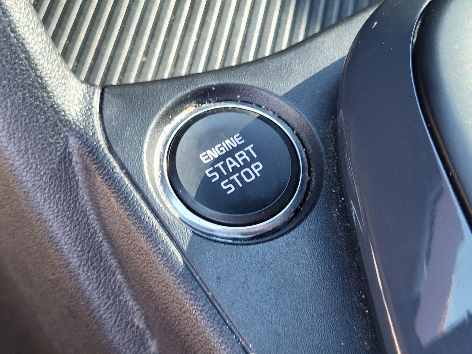 Used 2025 Kia K4 EX image 24