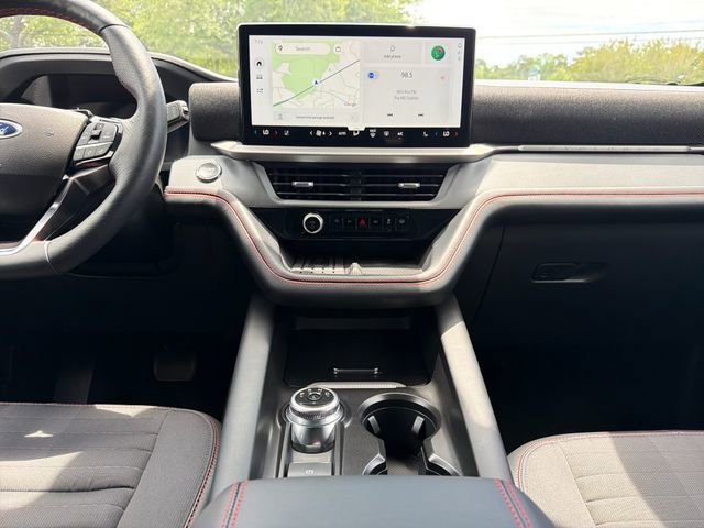 Certified 2025 Ford Explorer ST-Line w/ Premium Package AWD/4WD image 20