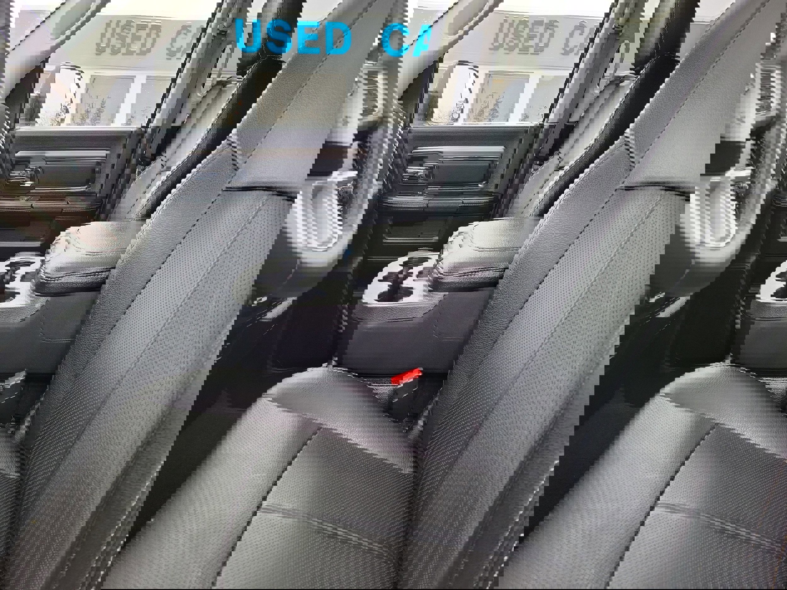 Used 2018 RAM 3500 Laramie w/ Sport Appearance Group image 19