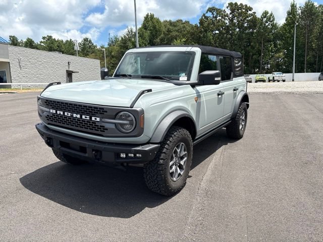 Certified 2023 Ford Bronco Badlands AWD/4WD image 3