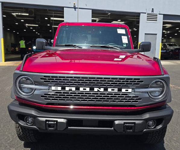 Certified 2026 Ford Bronco Badlands AWD/4WD image 2
