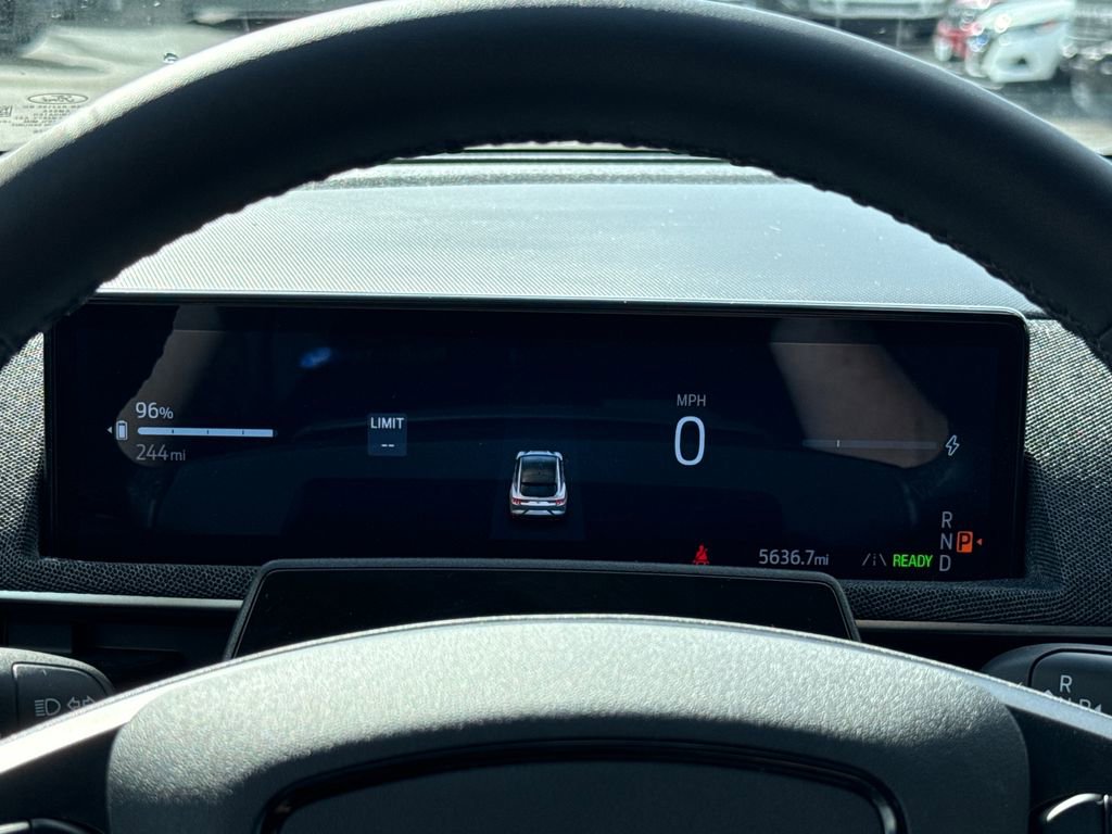 Certified 2025 Ford Mustang Mach-E Premium image 17