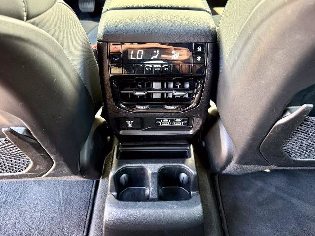 Used 2021 Jeep Grand Cherokee L Laredo AWD/4WD image 37