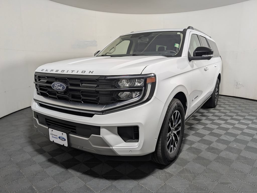 Certified 2025 Ford Expedition Max Platinum AWD/4WD image 4