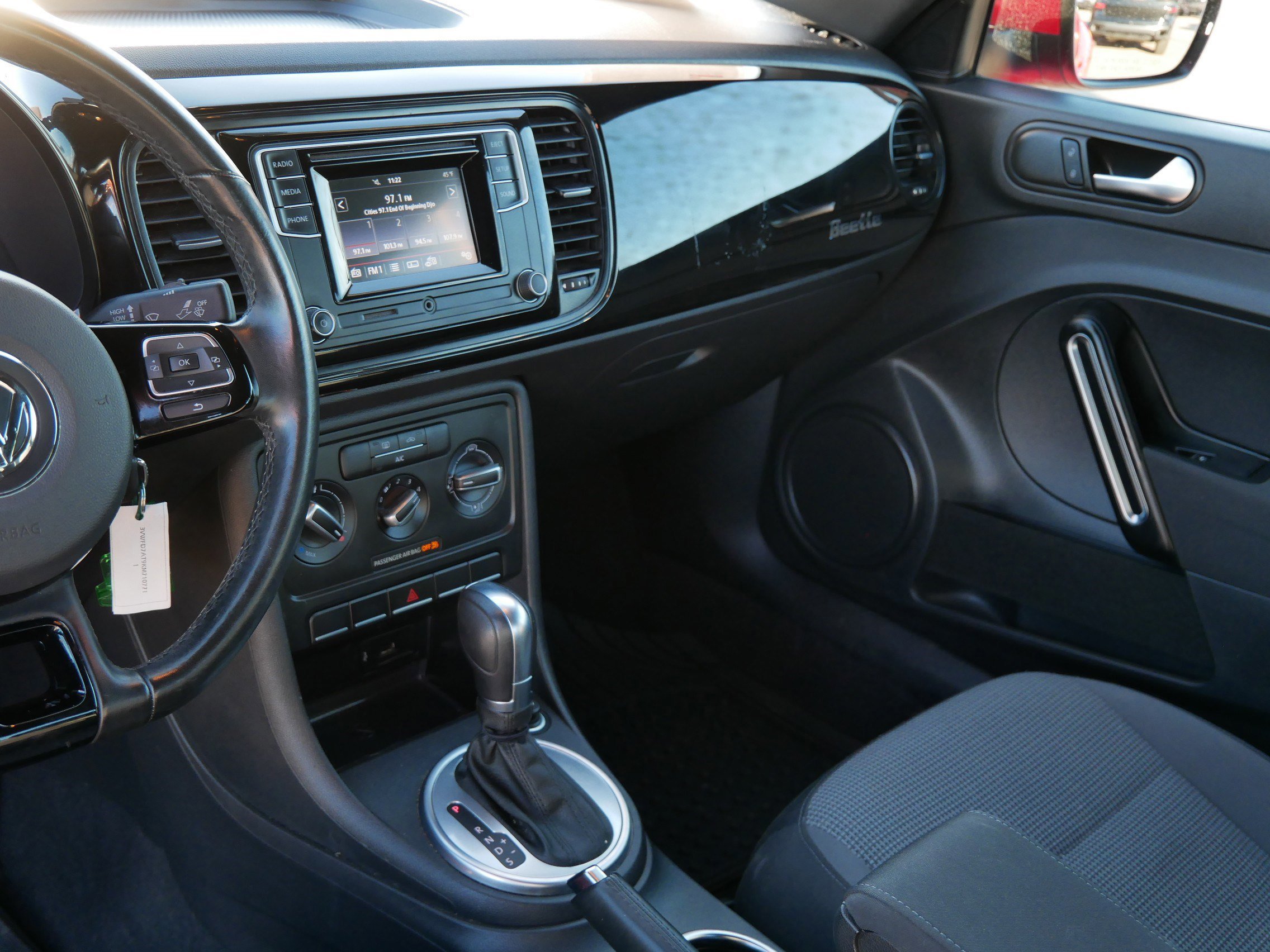 Used 2019 Volkswagen Beetle 2.0T Final Edition SEL image 11