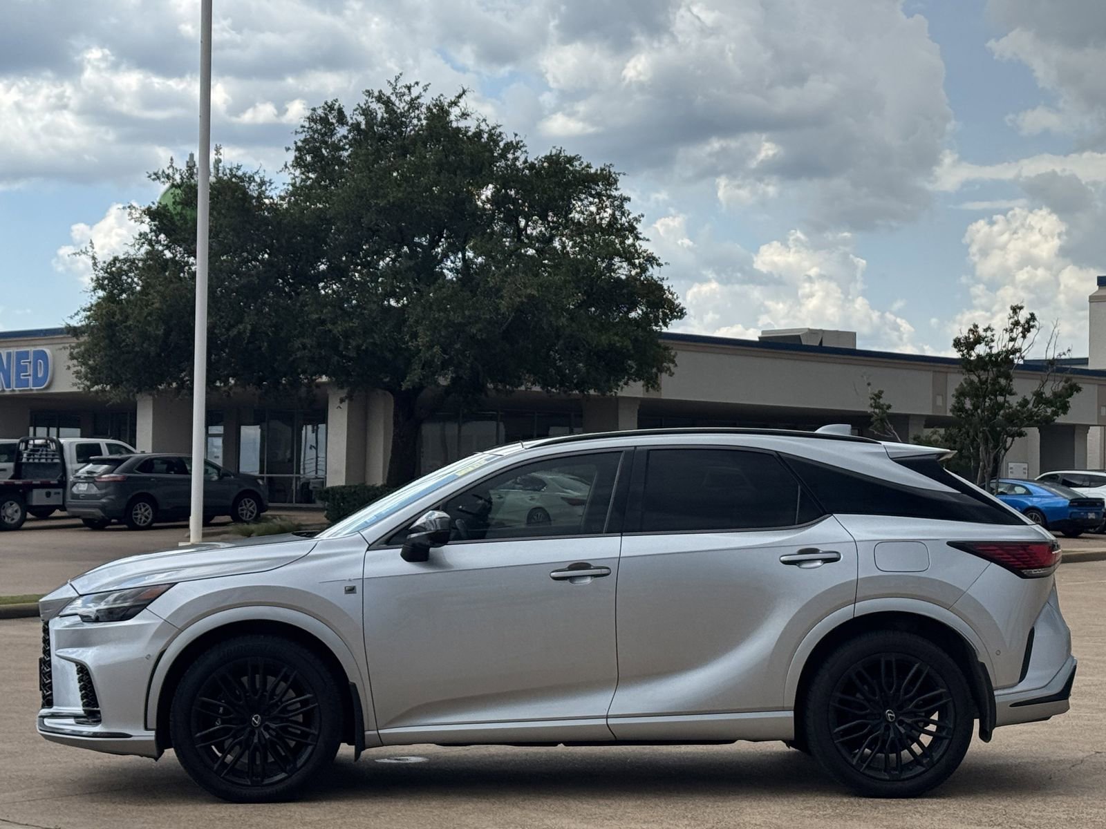 Used 2024 Lexus RX 500h F Sport w/ Convenience Package AWD/4WD image 7