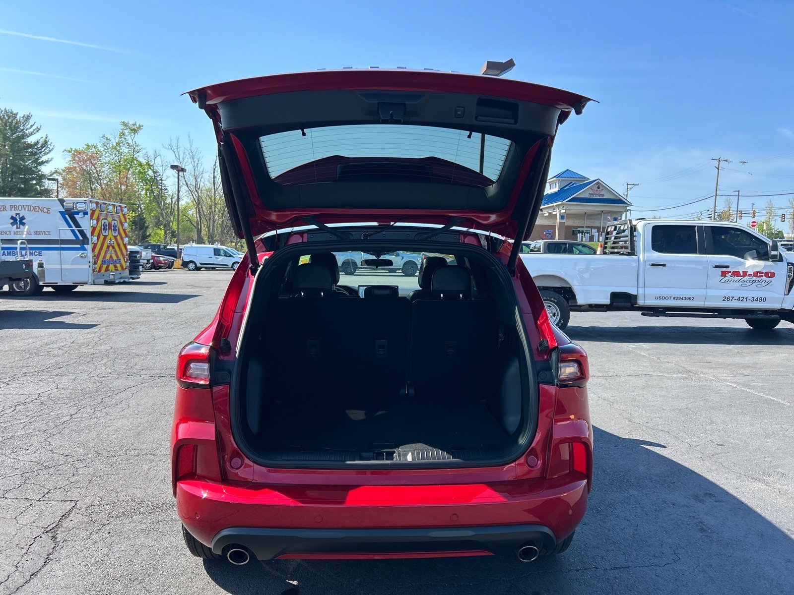 Certified 2024 Ford Escape ST-Line w/ Tech Pack #1 AWD/4WD image 13
