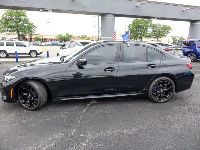 Used 2025 BMW 330i Sedan w/ M Sport Package RWD image 6