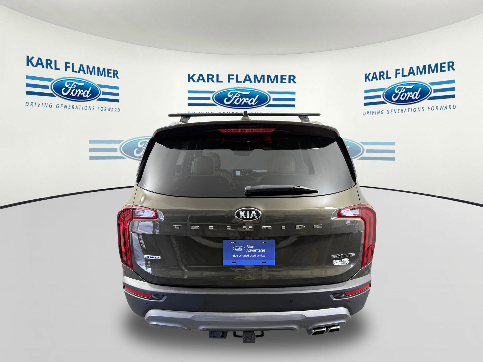 Used 2020 Kia Telluride SX w/ Towing Package image 4