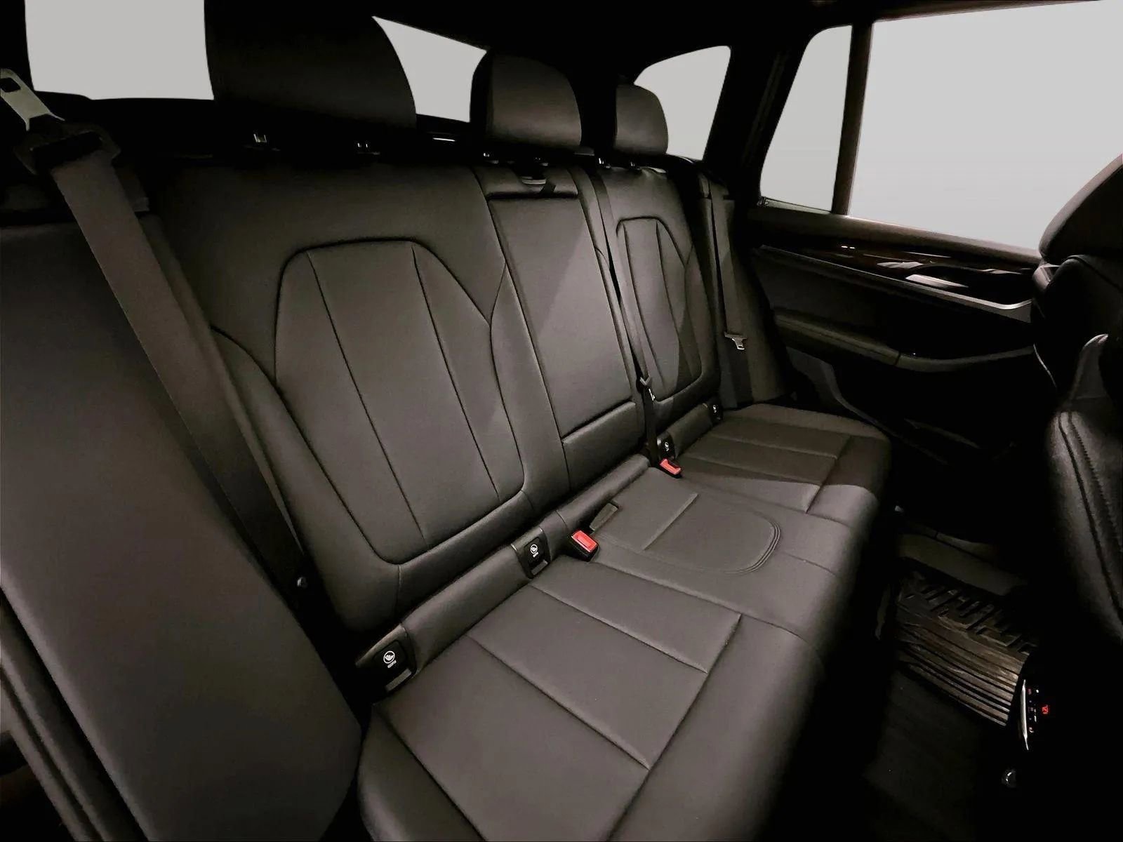 Used 2019 BMW X3 xDrive30i w/ Driving Assistance Package image 26