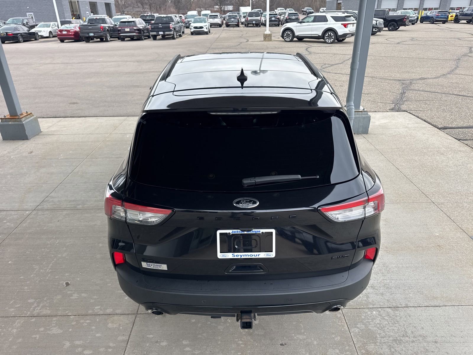 Certified 2022 Ford Escape SEL w/ SEL Stealth AWD Package image 4