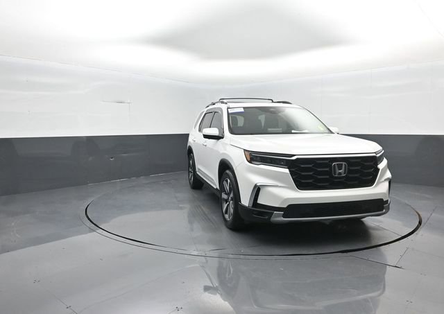 Used 2024 Honda Pilot Elite image 2