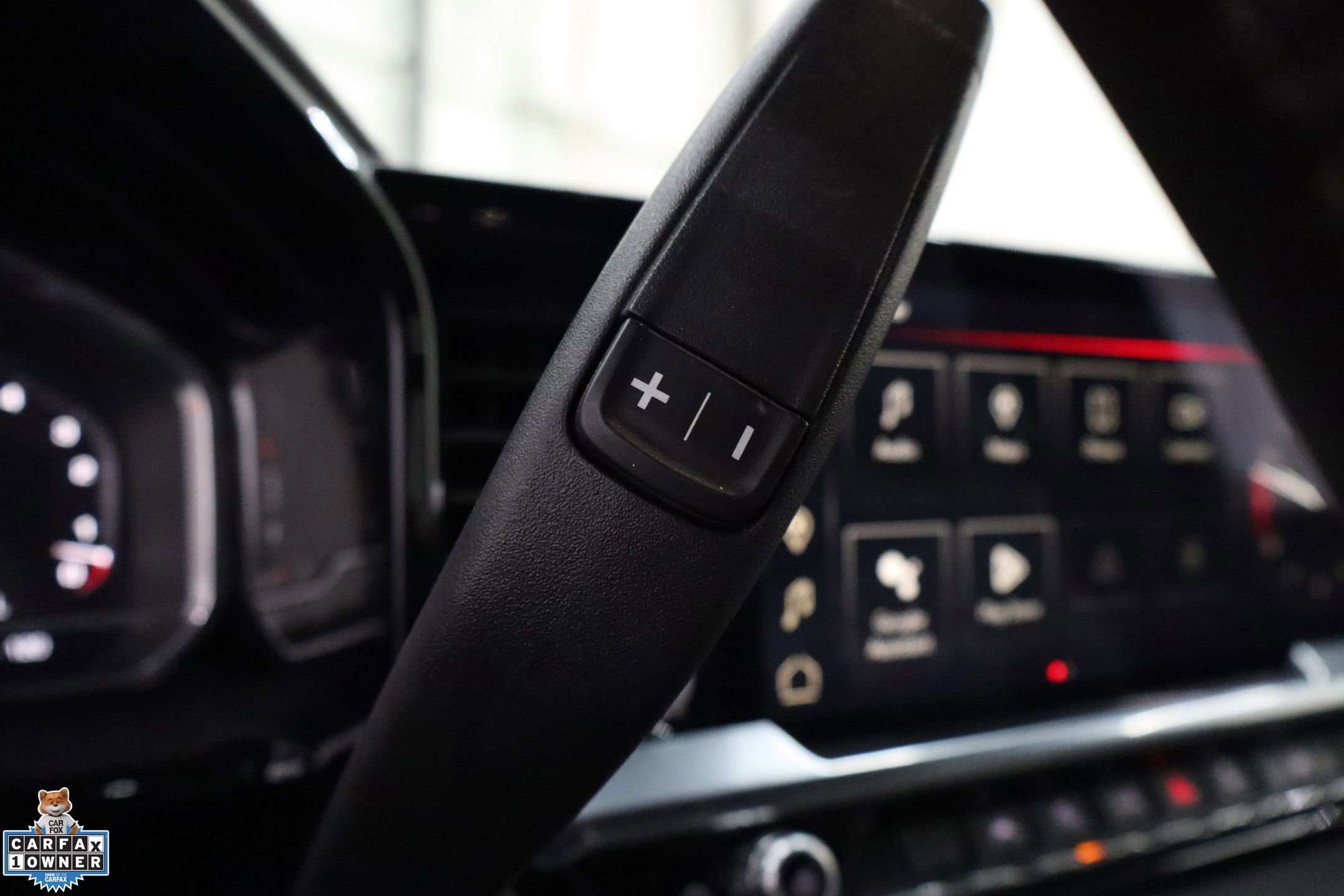 Used 2024 GMC Sierra 1500 SLT image 25