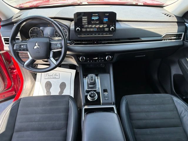 Used 2022 Mitsubishi Outlander SE FWD image 14