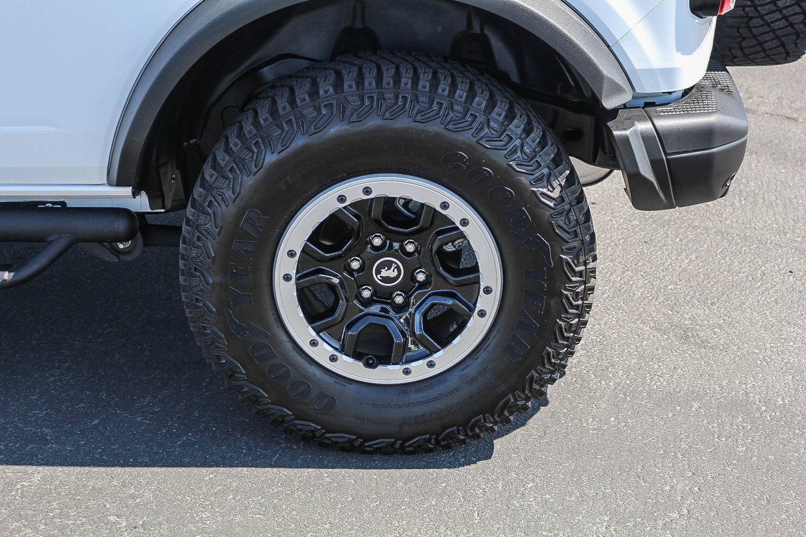 Certified 2023 Ford Bronco Badlands w/ Sasquatch Package AWD/4WD image 11