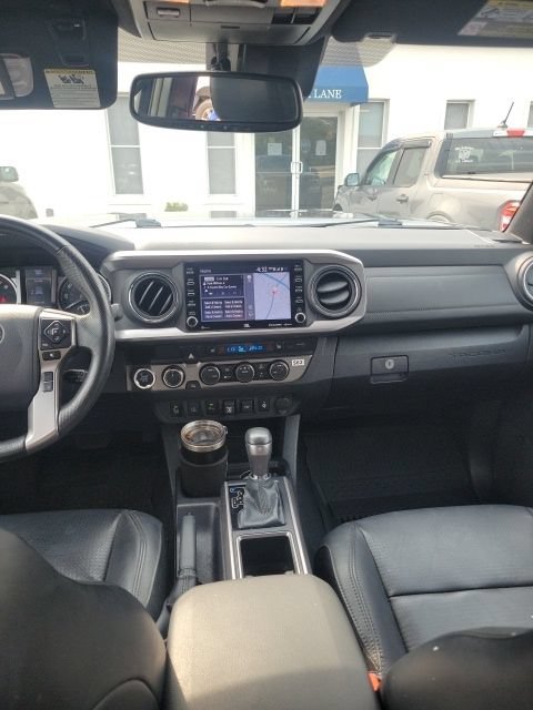 Used 2023 Toyota Tacoma Limited w/ Nightshade Package AWD/4WD image 4
