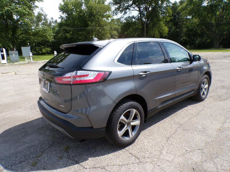 Certified 2024 Ford Edge SEL w/ Convenience Package AWD/4WD image 3