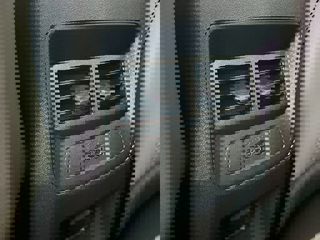 Used 2024 Chevrolet Colorado ZR2 w/ Safety Package image 16