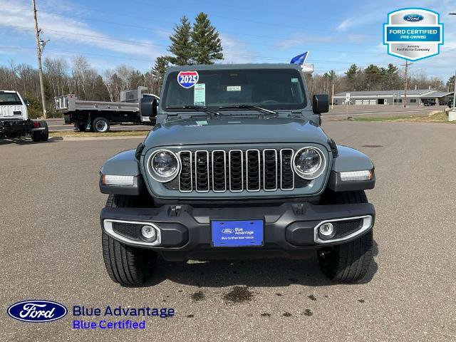 Used 2025 Jeep Wrangler Unlimited Sahara AWD/4WD image 28