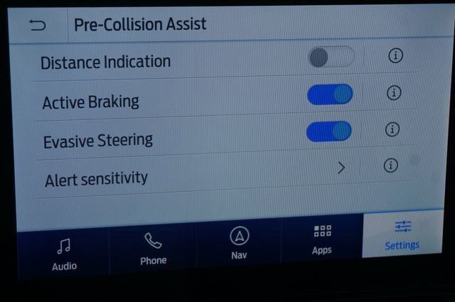 Certified 2022 Ford Explorer XLT w/ Equipment Group 202A image 18