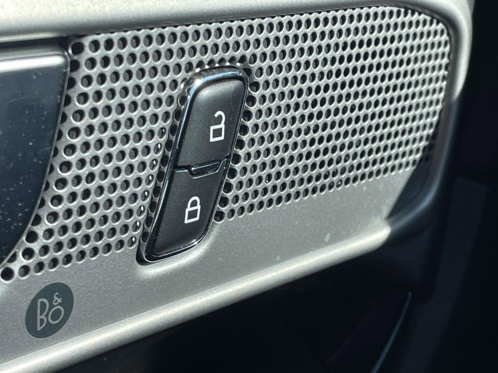 Certified 2023 Ford Explorer ST-Line w/ Class IV Trailer Tow Package image 24