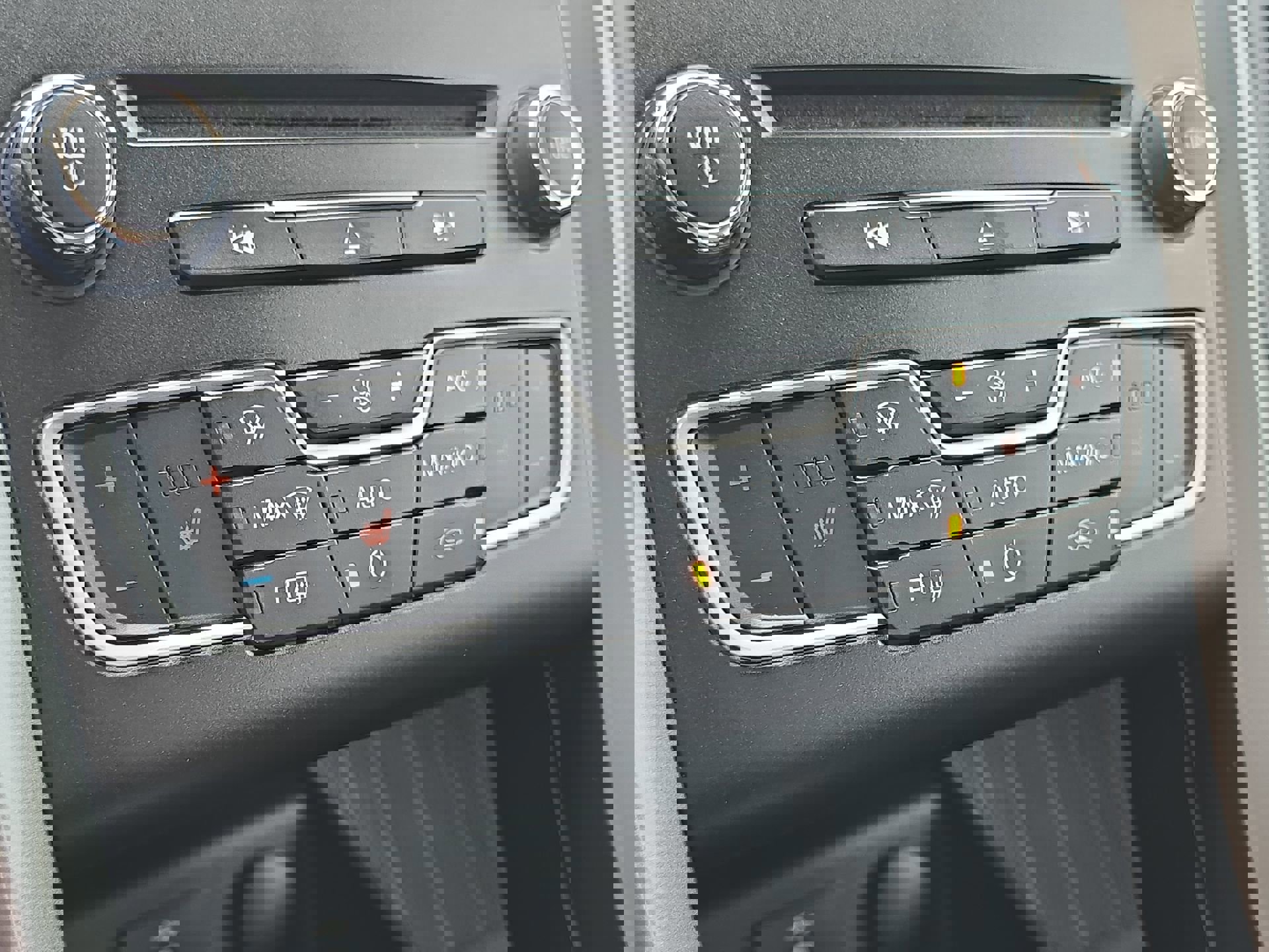 Certified 2017 Ford Fusion SE w/ Equipment Group 201A FWD image 18