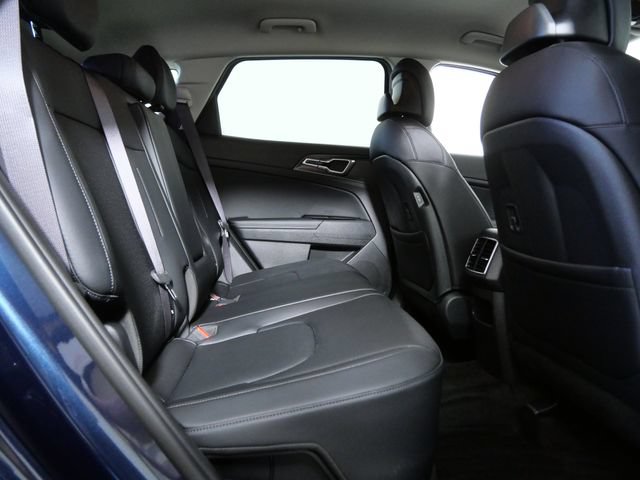 Used 2025 Kia Sportage EX AWD/4WD image 10