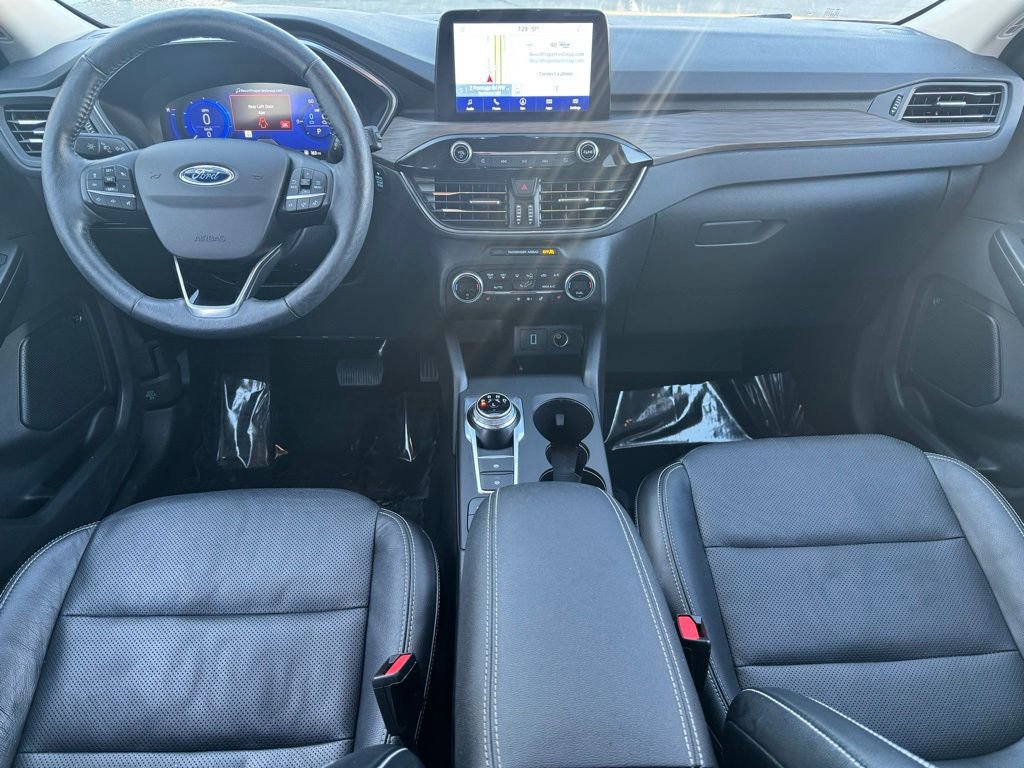 Certified 2020 Ford Escape Titanium AWD/4WD image 17
