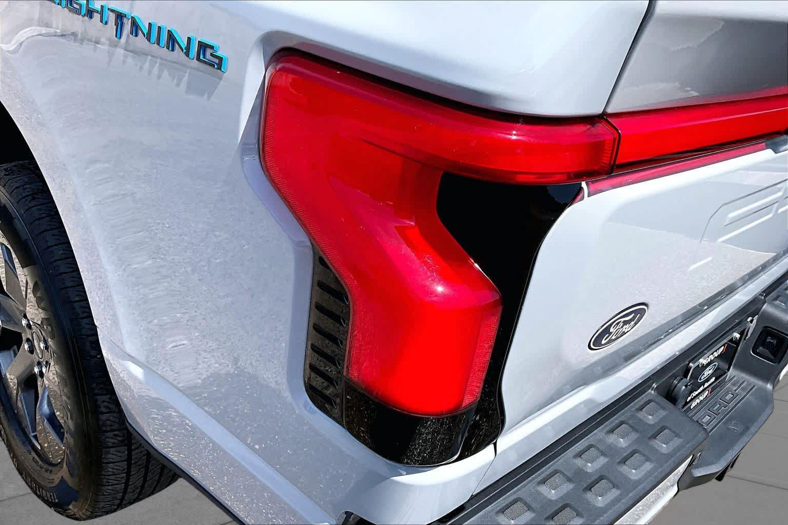 Certified 2024 Ford F150 Lightning Lariat AWD/4WD image 30