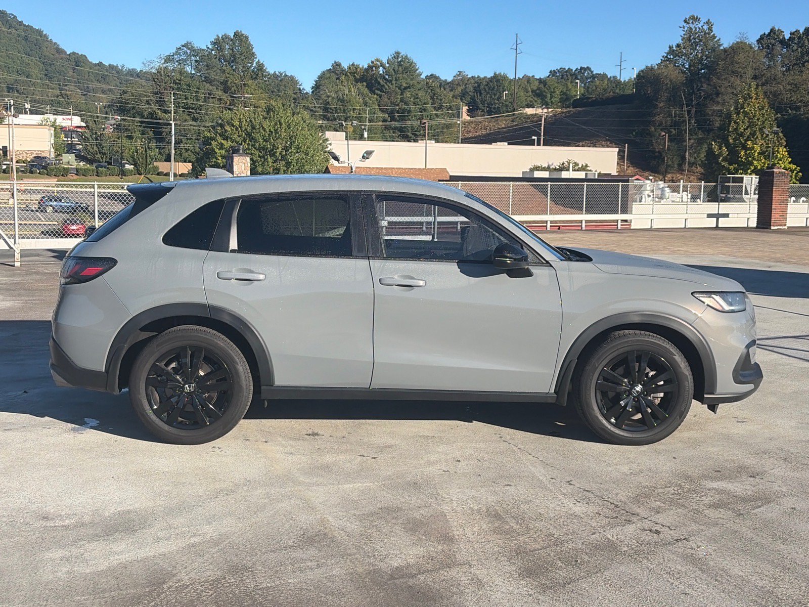 Used 2026 Honda HR-V Sport image 2
