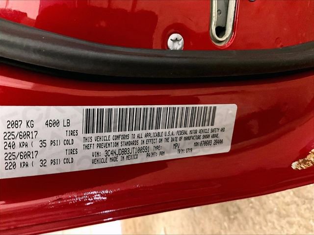 Used 2018 Jeep Compass Latitude w/ Cold Weather Group AWD/4WD image 32