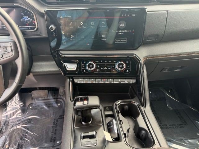 Used 2024 GMC Sierra 1500 AT4 w/ Technology Package AWD/4WD image 26