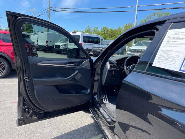 Used 2025 BMW X4 M40i AWD/4WD image 22