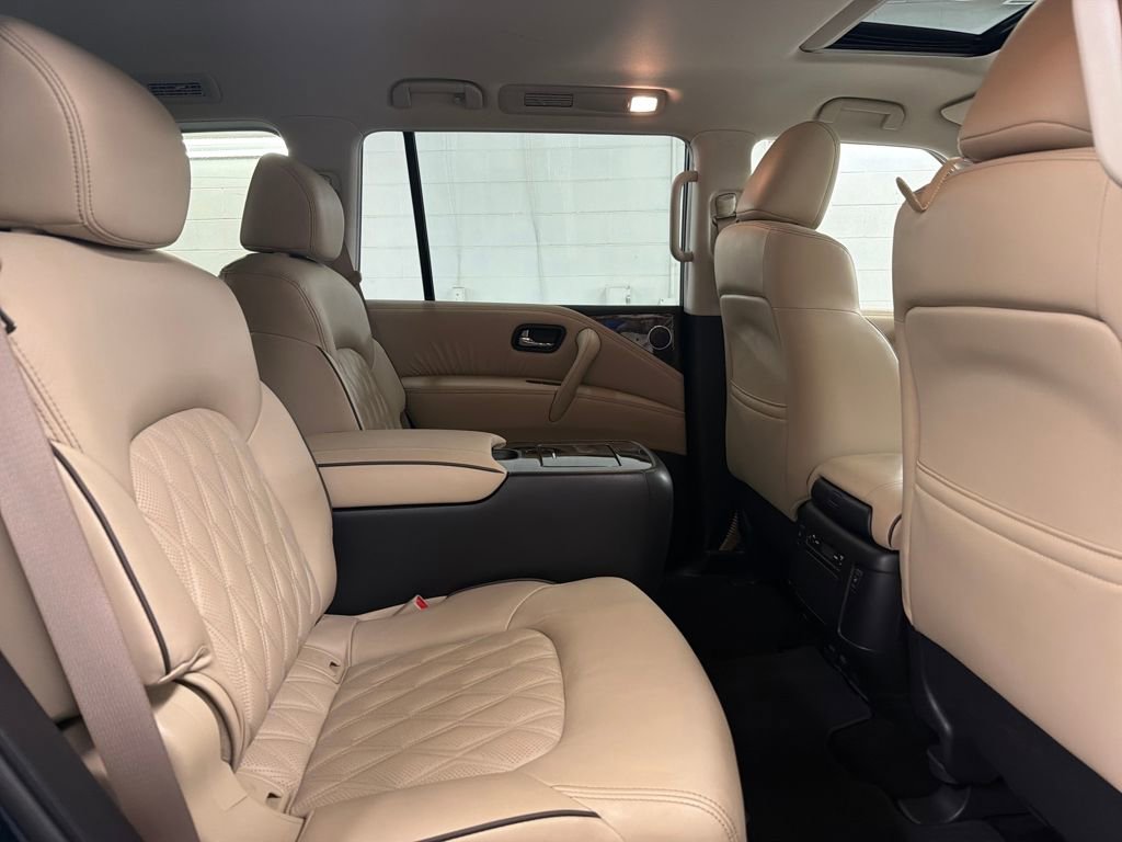 Used 2024 Nissan Armada Platinum w/ Captain's Chairs Package image 31