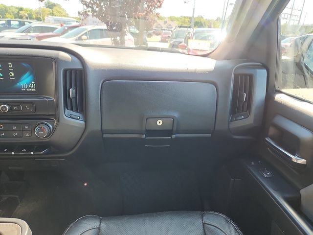 Used 2018 Chevrolet Silverado 1500 Custom w/ Custom Value Package AWD/4WD image 10