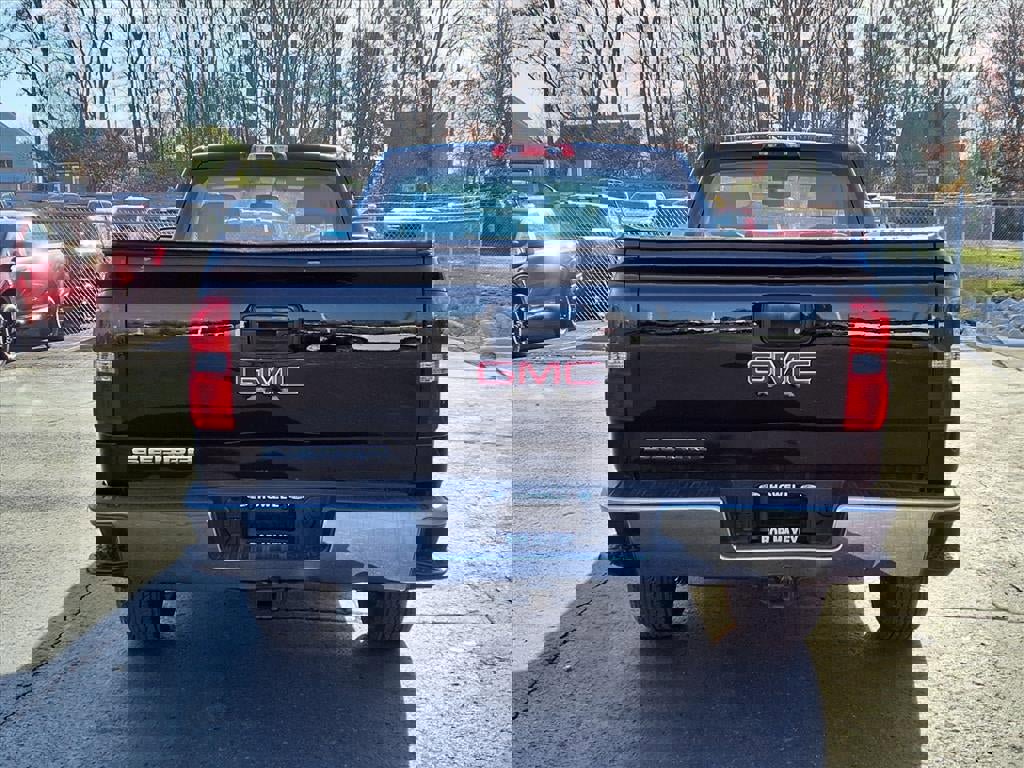 Used 2018 GMC Sierra 1500 4x4 Regular Cab w/ Sierra Convenience Package image 3