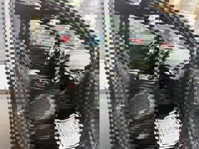 Certified 2022 Ford Edge ST-Line w/ Class II Trailer Tow Package image 9